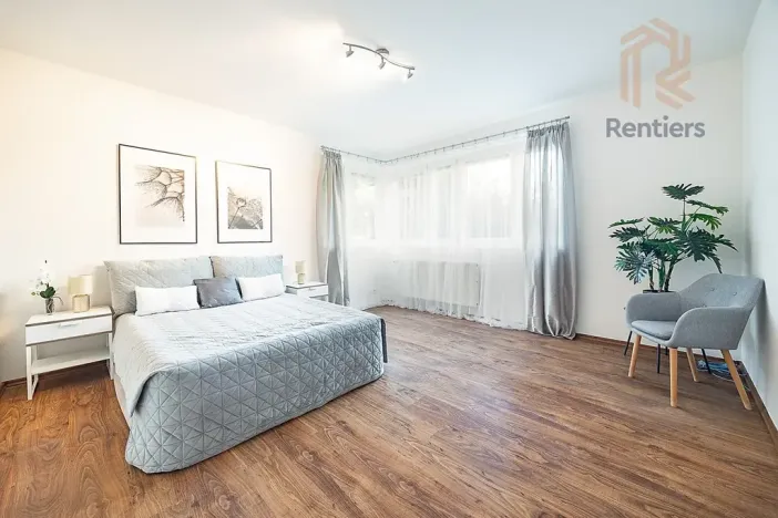 Prodej bytu 2+kk, Praha - Újezd nad Lesy, Domanovická, 67 m2