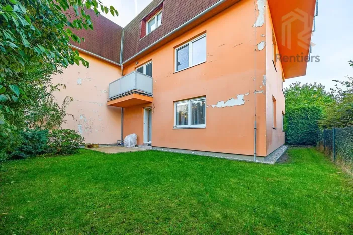 Prodej bytu 2+kk, Praha - Újezd nad Lesy, Domanovická, 67 m2