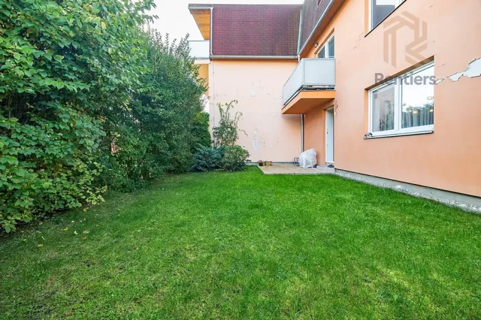 Prodej bytu 2+kk, Praha - Újezd nad Lesy, Domanovická, 67 m2