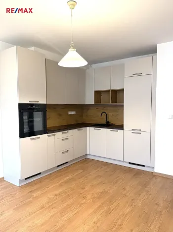 Pronájem bytu 2+kk, Praha - Bohnice, Pekařova, 48 m2