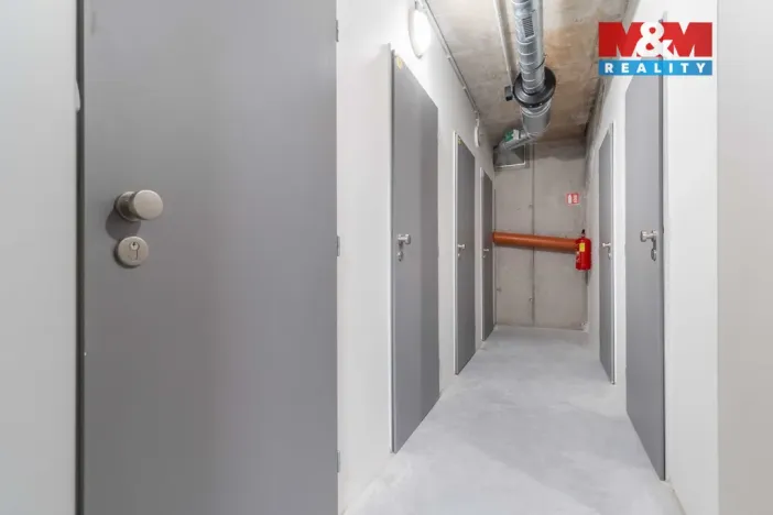 Pronájem bytu 1+kk, Plzeň - Doubravka, Dílenská, 45 m2