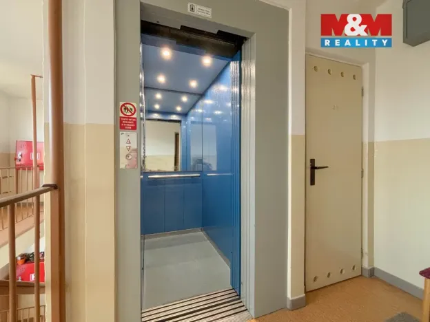 Pronájem bytu 2+kk, Litoměřice - Předměstí, Nezvalova, 48 m2