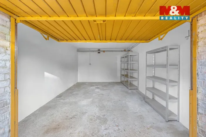 Prodej bytu 3+1, Praha - Klánovice, Medinská, 81 m2