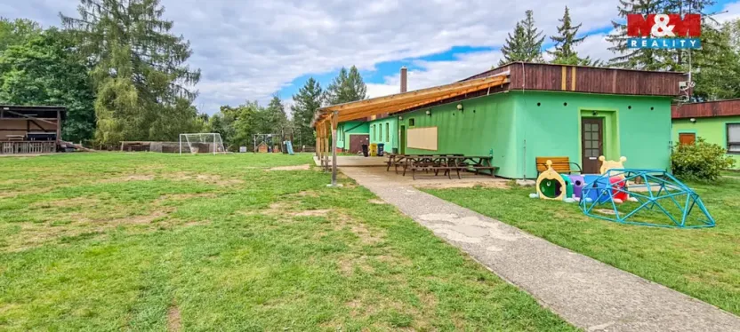 Prodej ubytování, Staré Křečany - Valdek, 1670 m2