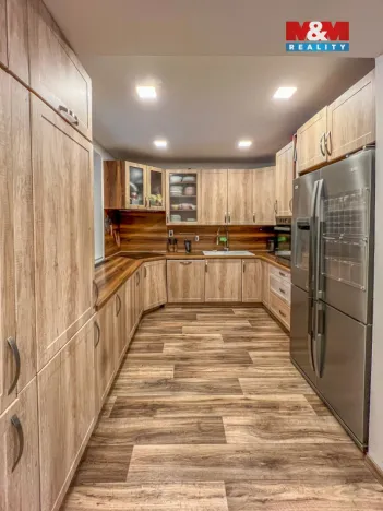 Prodej ubytování, Staré Křečany - Valdek, 1670 m2