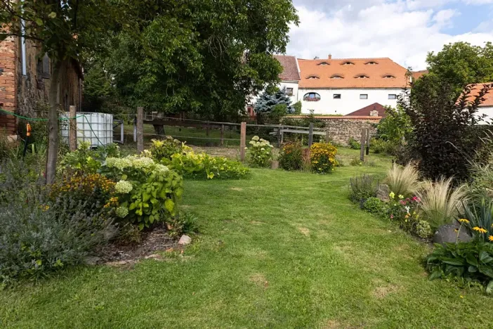 Prodej vícegeneračního domu, Bžany, 240 m2