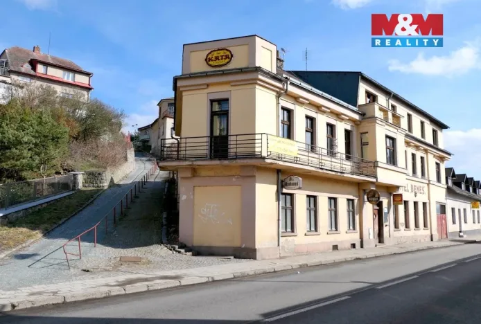 Pronájem bytu 1+1, Úpice, Palackého, 41 m2