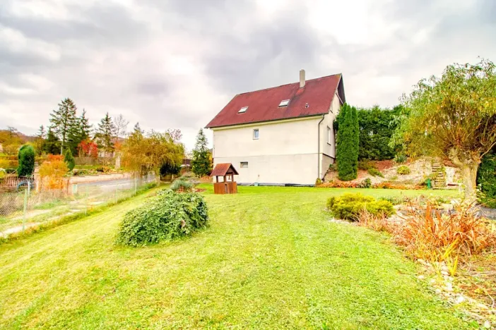 Prodej rodinného domu, Nepřevázka, 1091 m2