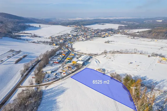 Prodej komerčního pozemku, Valchov, 6525 m2