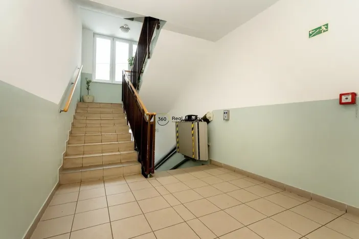 Prodej bytu 2+kk, Praha - Vinoř, Českodubská, 63 m2