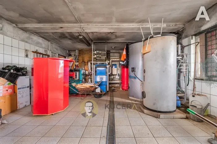 Prodej výrobních prostor, Velká Chmelištná, 550 m2