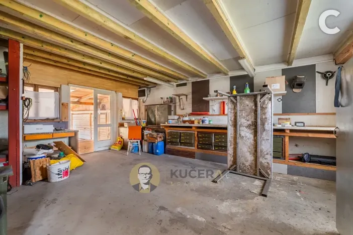 Prodej komerční nemovitosti, Velká Chmelištná, 550 m2