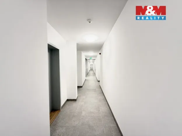 Pronájem bytu 2+kk, Praha, Tupolevova, 61 m2