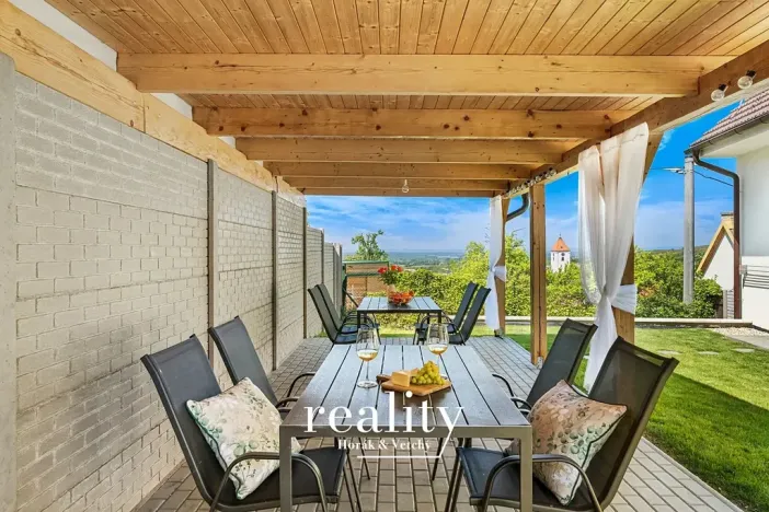 Prodej ubytování, Perná, 205 m2