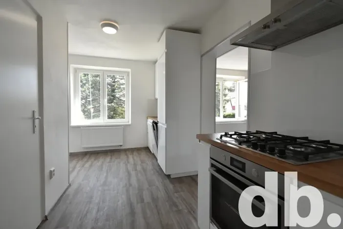 Pronájem bytu 2+1, Karlovy Vary, Slovanská, 54 m2