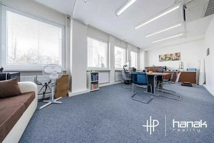 Pronájem kanceláře, Olomouc, Karolíny Světlé, 30 m2