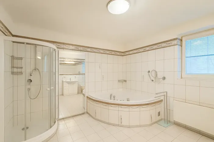 Pronájem kanceláře, Praha, 121 m2