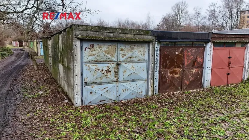 Pronájem garáže, Kolín, 19 m2