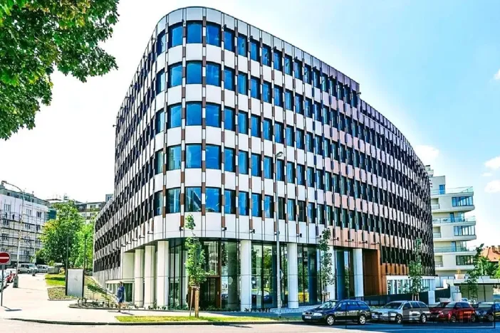 Pronájem kanceláře, Praha - Nusle, Lomnického, 200 m2