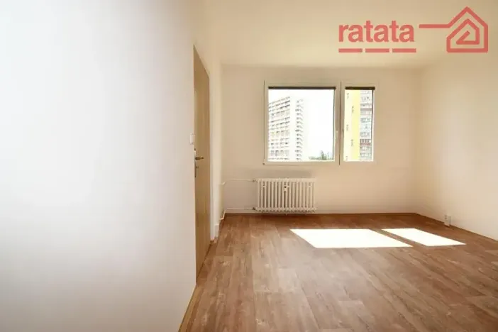 Pronájem bytu 1+1, Chomutov, Březenecká, 33 m2