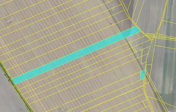 Prodej pole, Mochov, 11556 m2