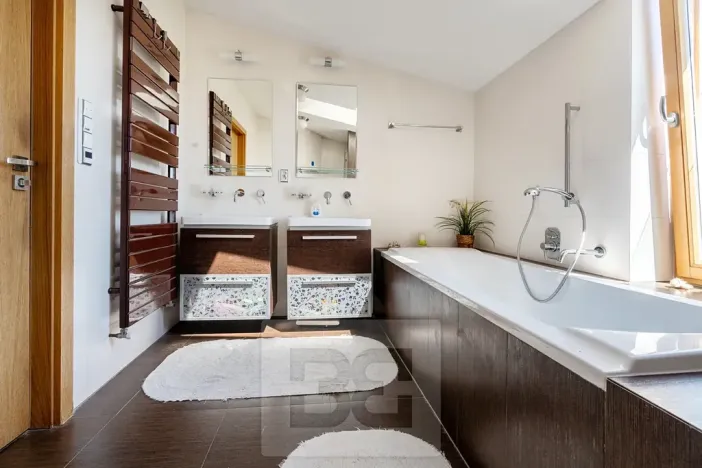 Prodej bytu 4+kk, Průhonice, Uhříněveská, 135 m2