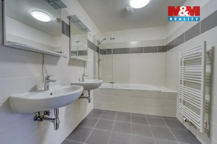 Pronájem bytu 3+kk, Plzeň - Jižní Předměstí, Nemocniční, 85 m2