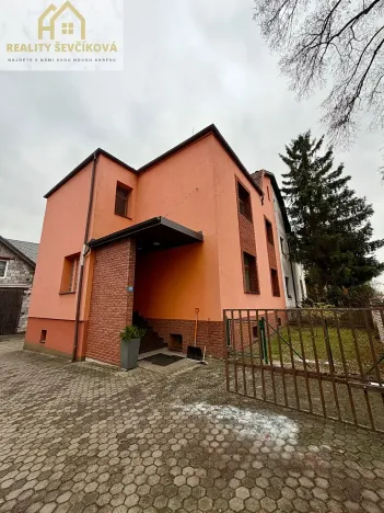 Pronájem bytu 3+kk, Hradec Králové, Pouchovská, 90 m2