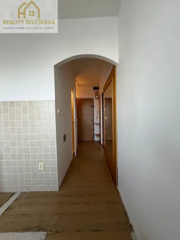 Pronájem bytu 1+1, Hradec Králové, třída Edvarda Beneše, 41 m2