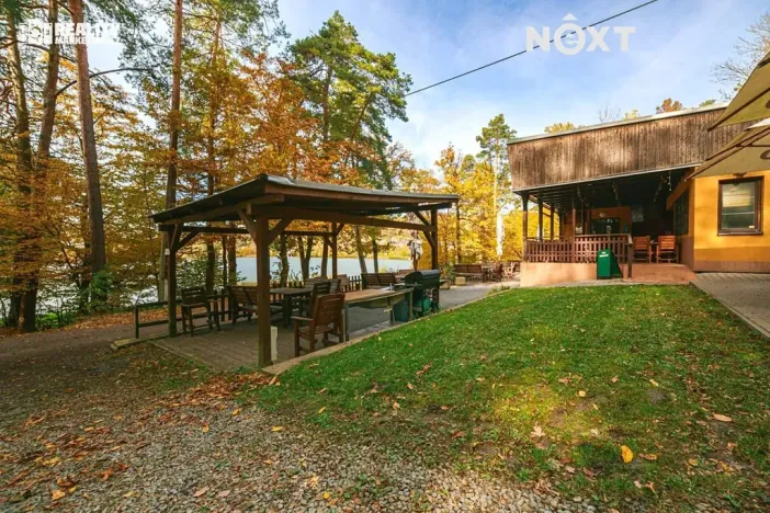 Prodej apartmánu, Račice-Pístovice, 304 m2