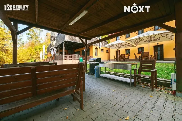 Prodej ubytování, Račice-Pístovice, 304 m2