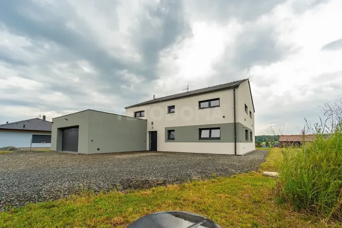 Prodej rodinného domu, Kornatice, 270 m2