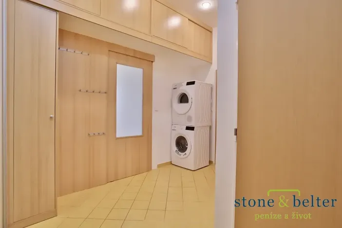 Pronájem bytu 1+1, Praha - Smíchov, Na Skalce, 48 m2