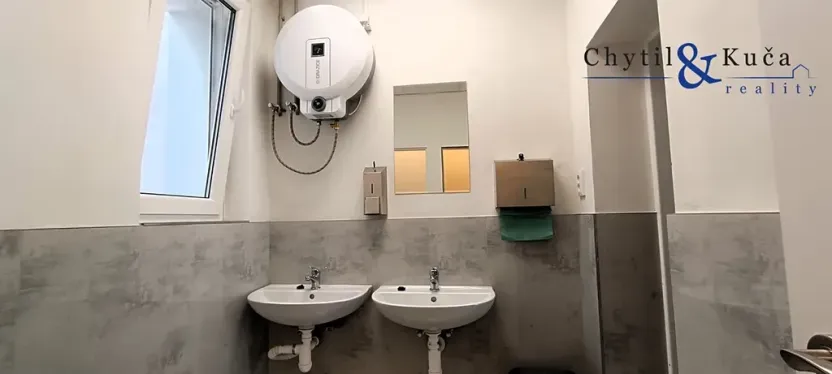 Pronájem obchodního prostoru, Přerov, Škodova, 351 m2