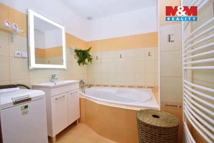 Prodej rodinného domu, Malá Morava - Podlesí, 320 m2