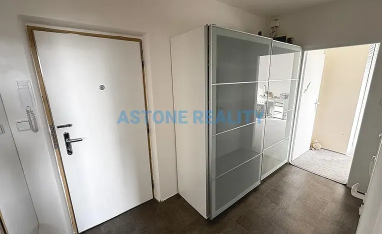 Pronájem bytu 2+1, Praha - Záběhlice, Jahodová, 52 m2