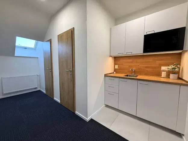 Pronájem kanceláře, Brno, Cimburkova, 182 m2