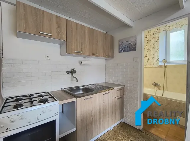 Prodej bytu 2+kk, Děčín, Sládkova, 52 m2