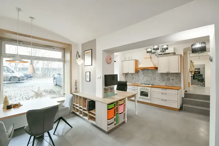 Prodej obchodního prostoru, Praha - Smíchov, Radlická, 86 m2