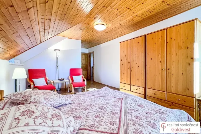 Prodej rodinného domu, Cvikov, 210 m2