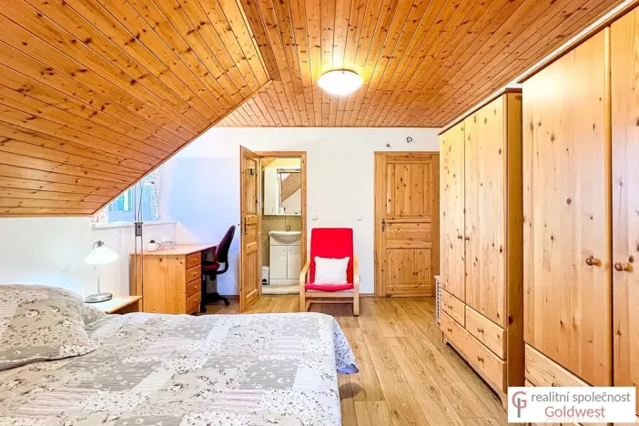 Prodej rodinného domu, Cvikov, 210 m2