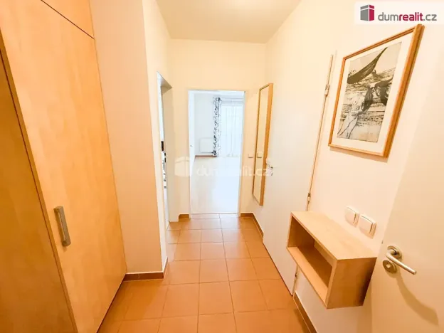 Pronájem bytu 2+kk, Hostivice, B. Němcové, 52 m2