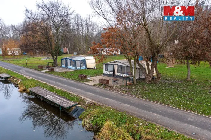 Prodej zahrady, Křešice, 1796 m2