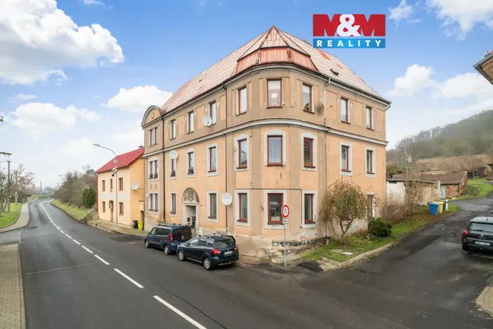 Prodej bytu 3+1, Trmice - Koštov, 67 m2