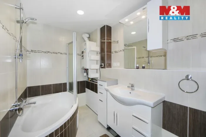 Prodej rodinného domu, Tetín, Mramorová, 253 m2