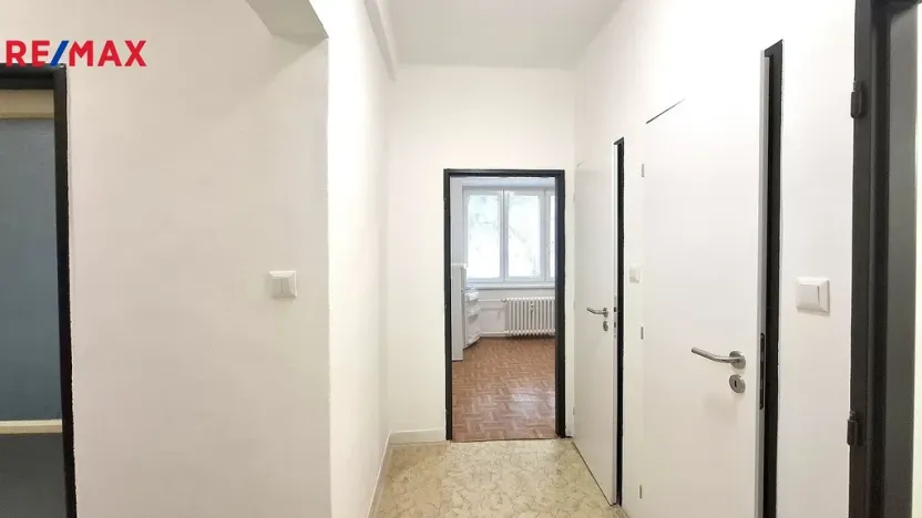 Pronájem bytu 2+1, Ostrava - Poruba, Nálepkovo náměstí, 55 m2