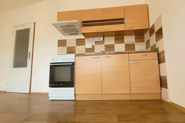 Pronájem bytu 1+kk, Ústí nad Labem, Hradiště, 39 m2