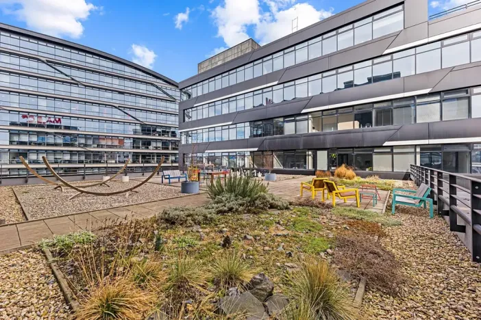 Pronájem kanceláře, Praha - Holešovice, U garáží, 158 m2