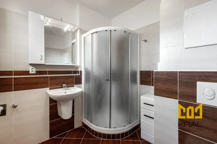 Pronájem bytu 1+kk, Praha - Horní Měcholupy, Hornoměcholupská, 34 m2