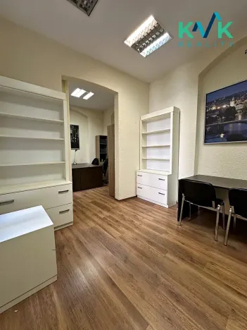 Prodej kanceláře, Karlovy Vary, I. P. Pavlova, 47 m2